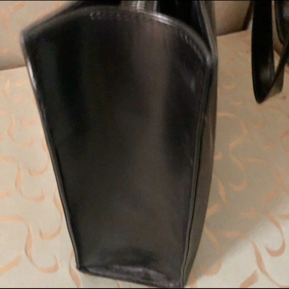 Louis Vuitton Vintage Epi Bag - Picture 9 of 16